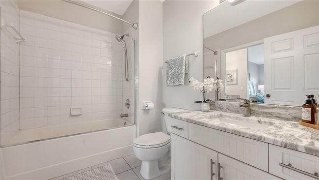 UNIT-305 - 19325 Water Oak Dr, Condo with 2 bedrooms, 1 bathrooms and null parking in PORT CHARLOTTE FL | Image 21