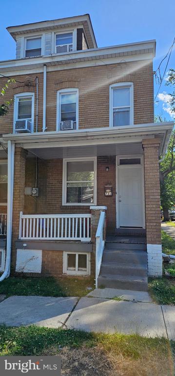 Spruce St, Trenton, NJ 08638