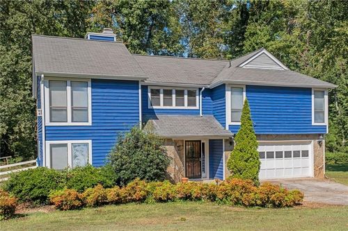 990 Chapman Ln, Stone Mountain, GA, 30088-2550 | Card Image