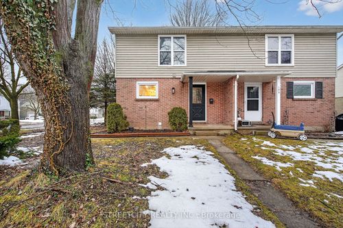 137 Monmore Rd, London, ON, N6G2W7 | Card Image