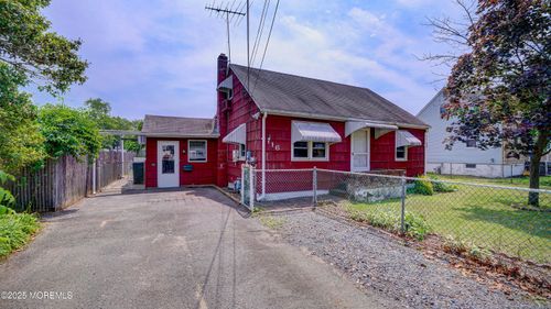 116 Hudson Ave, Hazlet Township, NJ, 07734-3266 | Card Image