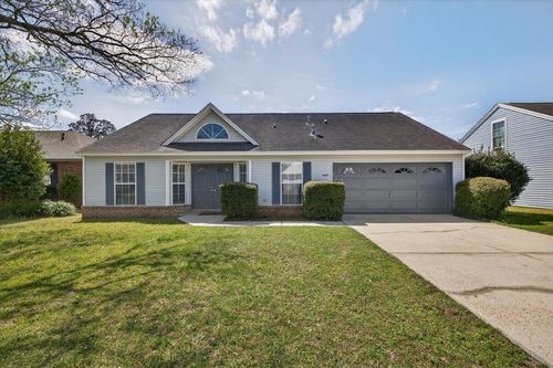 4466 Parkwood Sq, Niceville, FL, 32578-9730 | Card Image