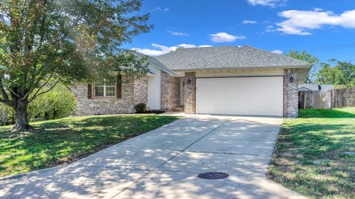 425 S Devonshire St, Nixa, MO, 65714-7817 | Card Image