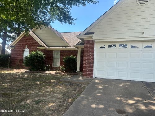 6741 Hunters Xing, Horn Lake, MS, 38637-7306 | Card Image
