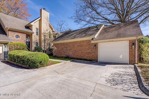 8930 Wesley Pl, Knoxville, TN, 37922-5914 | Card Image