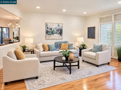 1623 Geary Rd, Walnut Creek, CA, 94597-2519 | Card Image