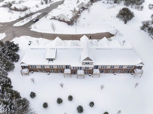 2221 Chase Dr, Howell, MI, 48843 | Card Image