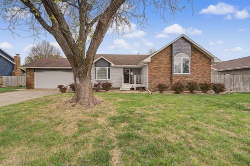 1220 Fredrich Dr, Salina, KS, 67401-5276 | Card Image