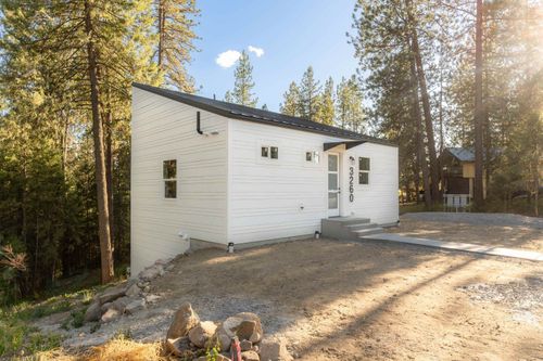 3260 Evergreen Dr, Valley, WA, 99181-9758 | Card Image