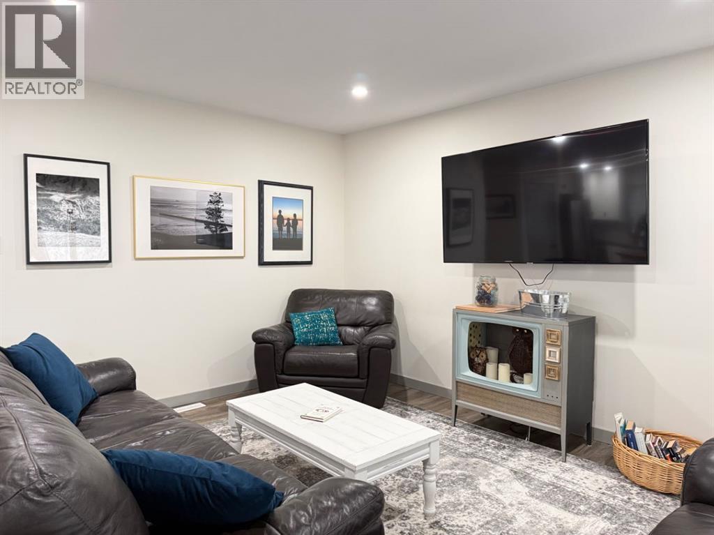 Residential in Lac Des Iles 3