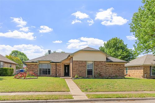 1304 Petunia Dr, Allen, TX, 75002-4419 | Card Image