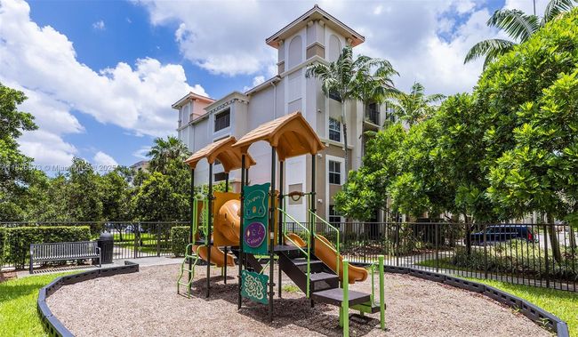213 - 10170 Sw 7 Th St, Condo with 2 bedrooms, 2 bathrooms and null parking in Pembroke Pines FL | Image 57