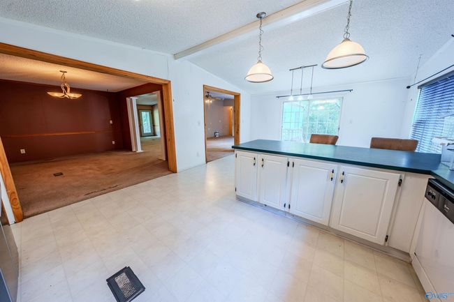 1041 Green Briar Cove Rd, House other with 4 bedrooms, 2 bathrooms and null parking in Union Grove AL | Image 15