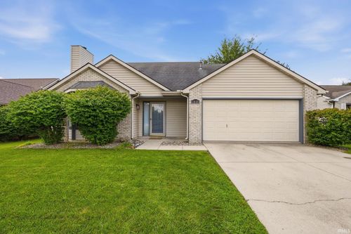 1010 Autumn Ridge Ln, Fort Wayne, IN, 46804-6408 | Card Image