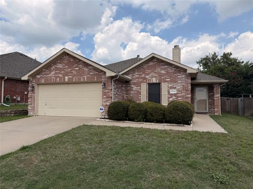 6744 Geyser Trl, Watauga, TX, 76137-6712 | Card Image