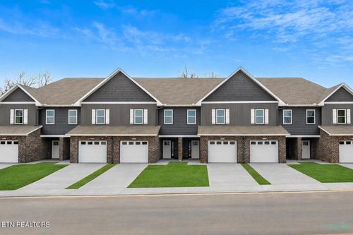 717 Haig St, Maryville, TN, 37801-3887 | Card Image