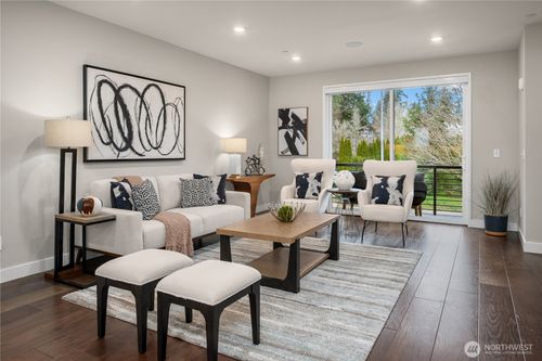 a4-23121 Ne 8th St, Sammamish, WA, 98074-7382 | Card Image