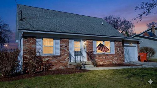 809 Stevens Dr, Owosso, MI, 48867-1946 | Card Image