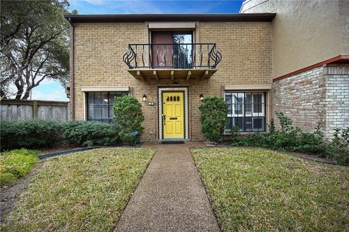136-136 Lake Shore Dr, Corpus Christi, TX, 78413-2635 | Card Image