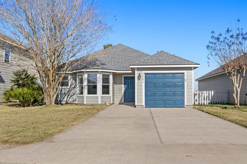 5061 Hauna Ln, Dickinson, TX, 77539-5494 | Card Image