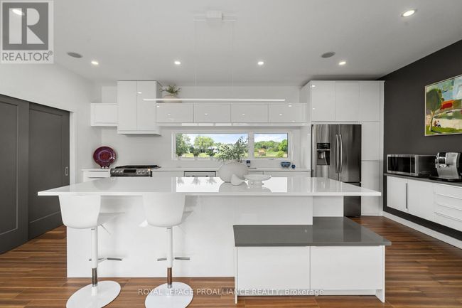 2670 County Road 8 Road, House other with 7 bedrooms, 7 bathrooms and 10 parking in Prince Edward County (North Marysburg Ward) ON | Image 18
