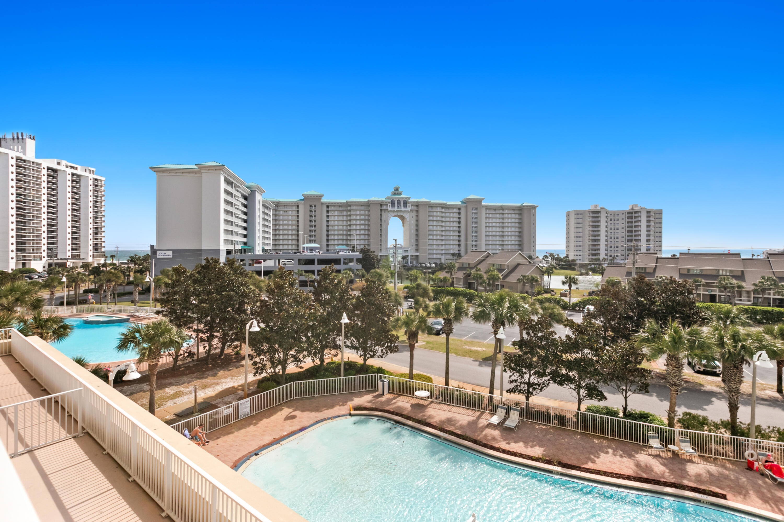 Residential in Miramar Beach 3