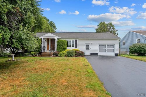 108 Gettman Rd, Syracuse, NY, 13209-9736 | Card Image