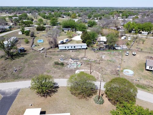 110 Mohawk Trl, Weatherford, TX, 76087-7594 | Card Image