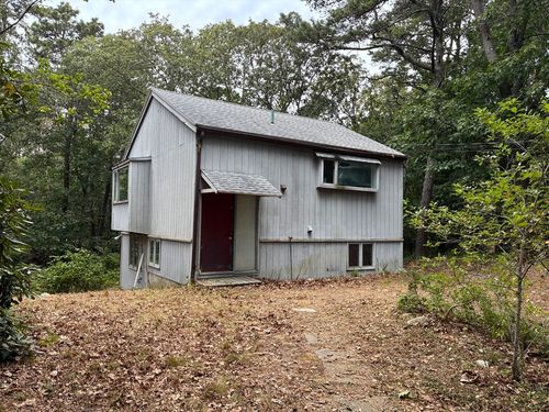 10 Putnam Way, Vineyard Haven, MA, 02568-5857 | Card Image