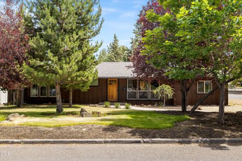 606 Ne 9th St, Bend, OR, 97701-4723 | Card Image