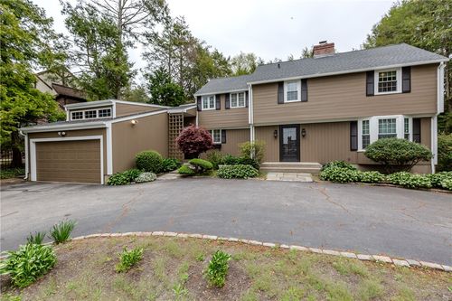 7 White Birch Rd, Cranston, RI, 02920-3725 | Card Image