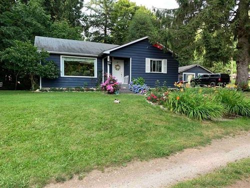 1698 176 St, Surrey, BC, V3Z9W3 | Card Image