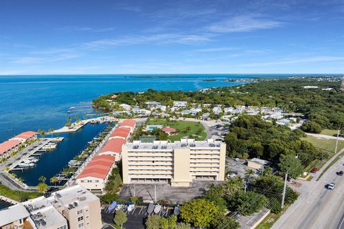 304-88540 Overseas Hwy, Tavernier, FL, 33070-2059 | Card Image
