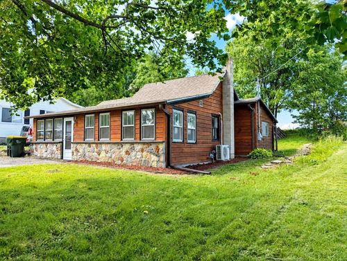 E13620 Idlewild Rd, Merrimac, WI, 53561-9556 | Card Image