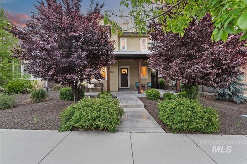 3042 S Shadywood Way, Boise, ID, 83716-7054 | Card Image