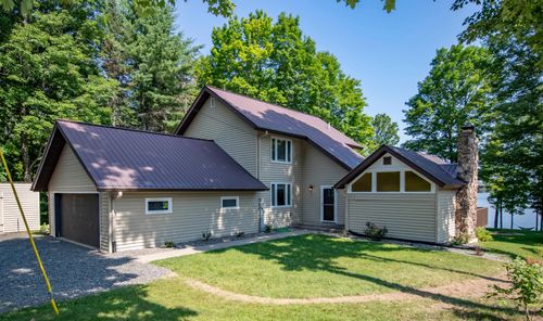 178 Sunset Shores Rd, Iron River, MI, 49935-8324 | Card Image