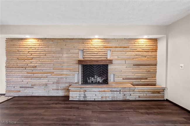 Fireplace | Image 8