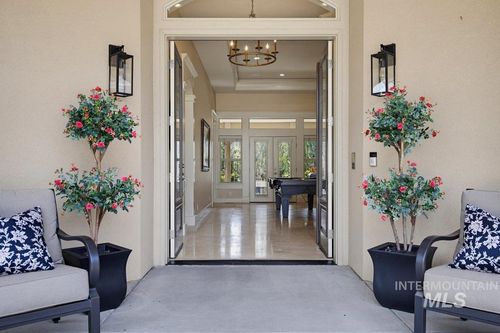 2135 W Forest Grove Ct, Eagle, ID, 83616-7209 | Card Image
