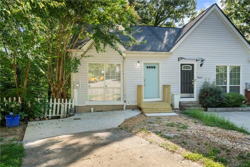 5027 David Pl Se, Smyrna, GA, 30082-4817 | Card Image