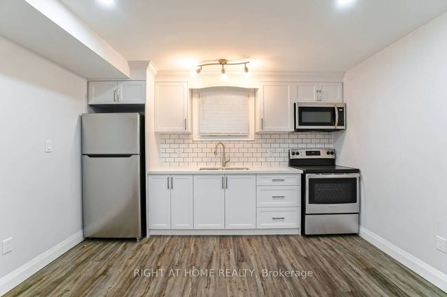 UNIT-3 - 865 Simcoe St S, Home with 0 bedrooms, 1 bathrooms and 1 parking in Oshawa ON | Image 6