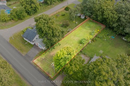 305 Ouida St, Tay, ON, L0K2C0 | Card Image