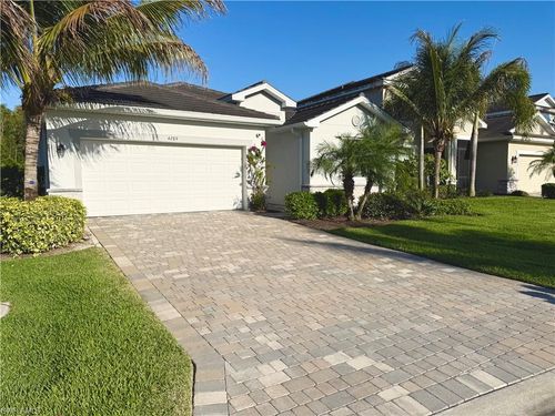 4289 Bluegrass Dr, FORT MYERS, FL, 33916-8162 | Card Image