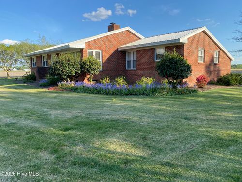 911 Cunningham Rd, Kinston, NC, 28501-1825 | Card Image