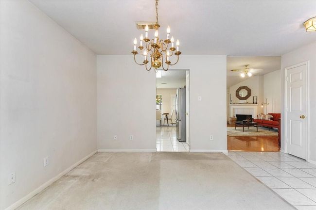2210 Elm Forest Dr, House other with 4 bedrooms, 2 bathrooms and 2 parking in Pearland TX | Image 7