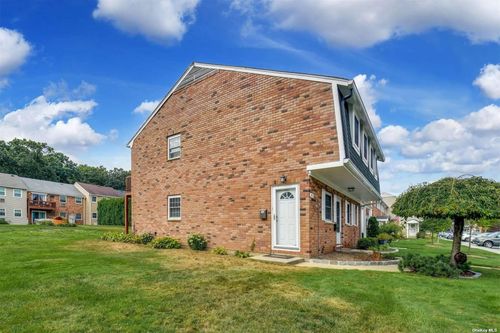 451 Village Dr, Smithtown, NY, 11788-3222 | Card Image