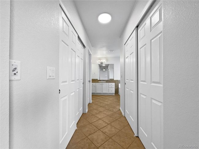 545 Short Dr, House other with 5 bedrooms, 4 bathrooms and 3 parking in Dacono CO | Image 33