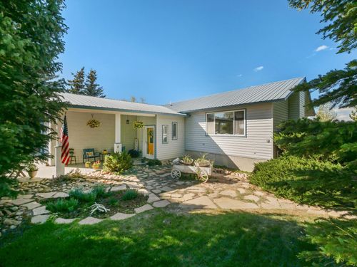 110 Elk Dr, Saratoga, WY, 82331-5131 | Card Image