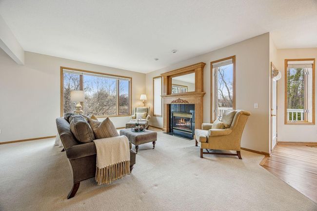 Family room has great windows with southern exposure. | Image 6