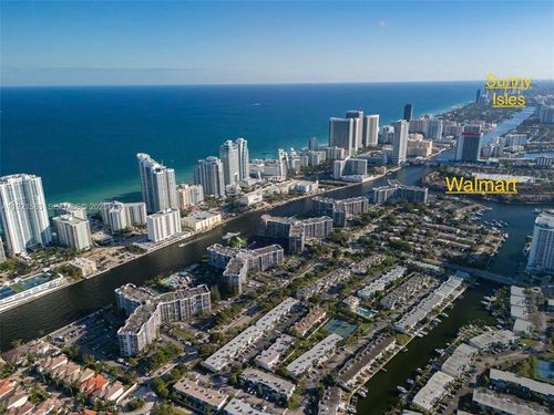 316-1000 Parkview Dr, Hallandale Beach, FL, 33009-2979 | Card Image