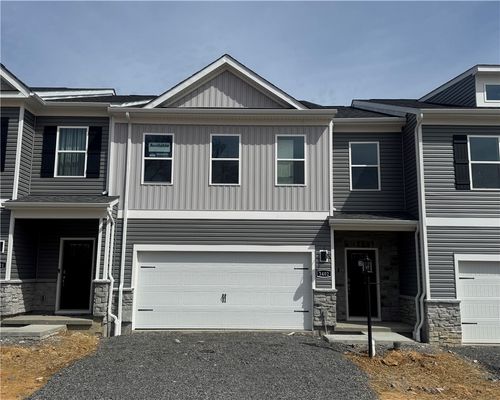 3402 Maple Crest Ct, Butler, PA, 16001-2978 | Card Image